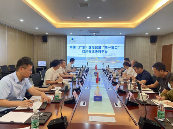 pc蛋蛋
港口岸物流协同平台建设专题研讨会在小漠国际物流港举行2.jpg