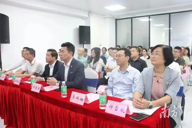众多广交会客商、乡贤企业代表和行业协会代表齐聚一堂。 图片