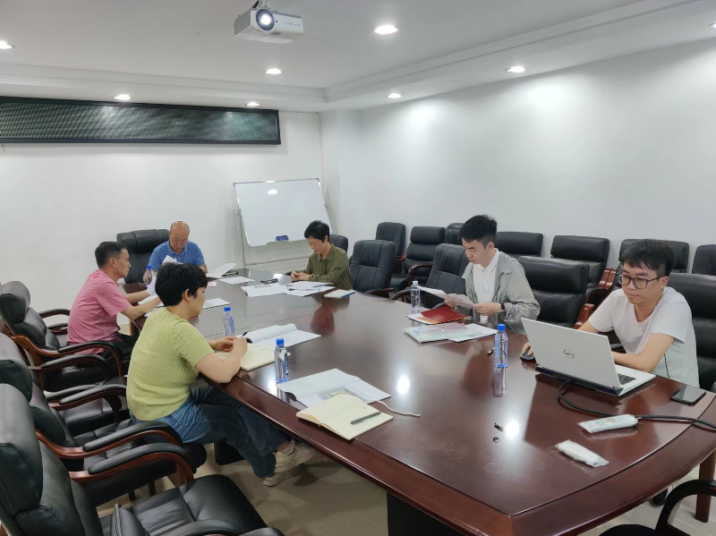 座谈会照片.jpg
