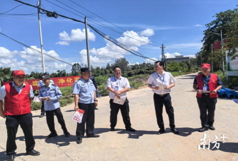 pc蛋蛋
林业局禁毒宣传进林场，共筑无毒安全线