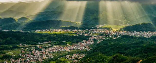 到美丽客乡,来一场雅致之旅。 到美丽客乡,来一场雅致之旅。