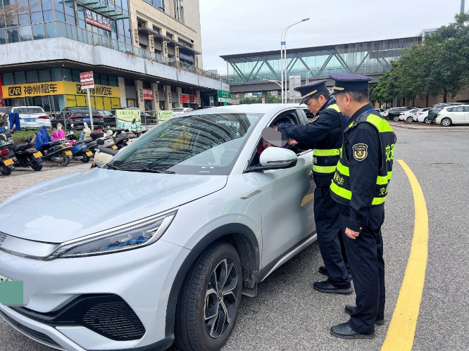 织密防控网 护航团圆路——pc蛋蛋(中国)开奖记录查询站
交通运输局圆满完成春节期间pc蛋蛋
站区域公共交通出行秩序整治任务