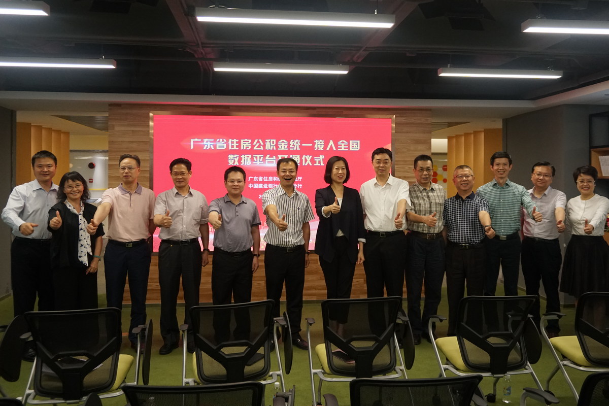 2373158s.jpg 2373158s.jpg