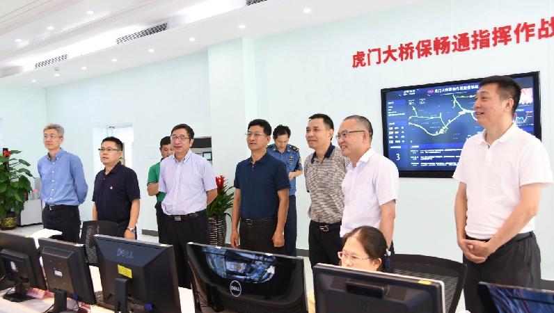 GDJT1001.jpg GDJT1001.jpg